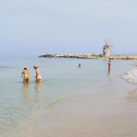 アパート Open Space San Cusumano エーリチェ