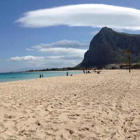 アパート Open Space San Cusumano *